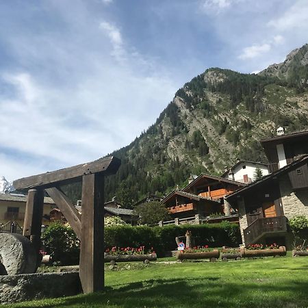 Apartamento Hameau De Jadis Pré-Saint-Didier Exterior foto